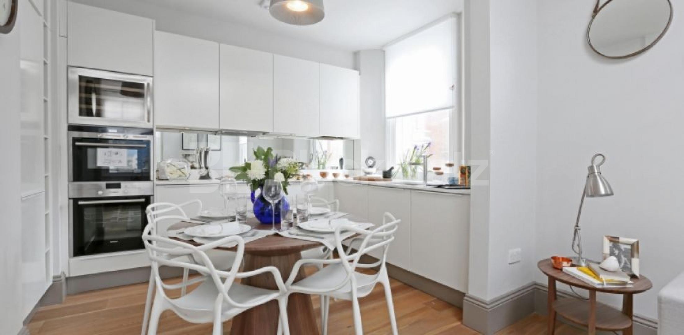			2 Bedroom, 1 bath, 1 reception Flat			 Goodge Street, Fitzrovia