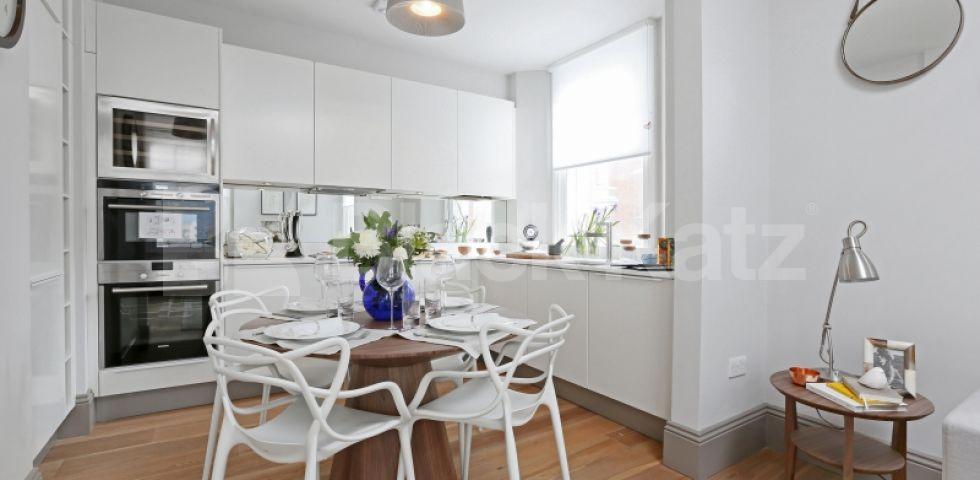 			2 Bedroom, 1 bath, 1 reception Flat			 Goodge Street, Fitzrovia