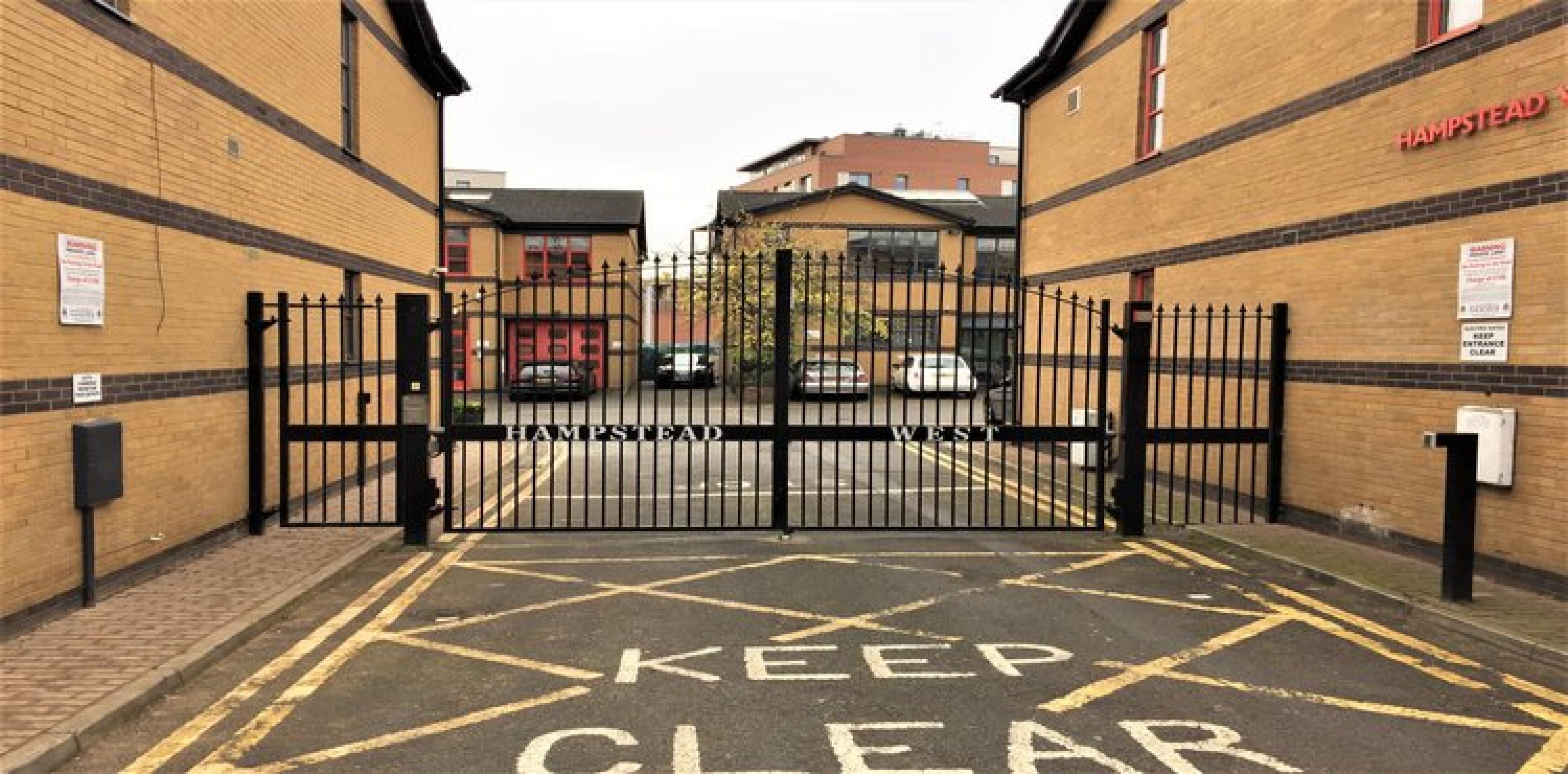 			GATED PARKING SPACE , Studio Apartment, 1 bath, 1 reception Serviced Apartments			 PARKING SPACE FOR RENT , WEST HAMPSTEAD NW6