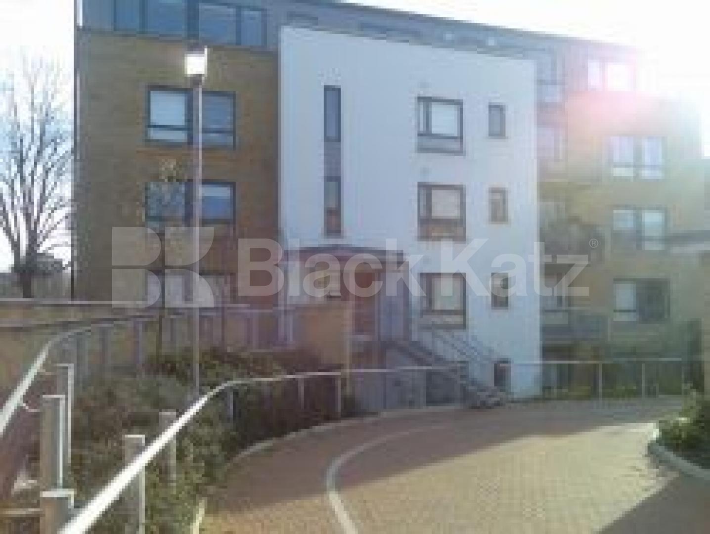 			2 Bedroom, 1 bath, 1 reception Flat			 Gopsall Street, HOXTON N1