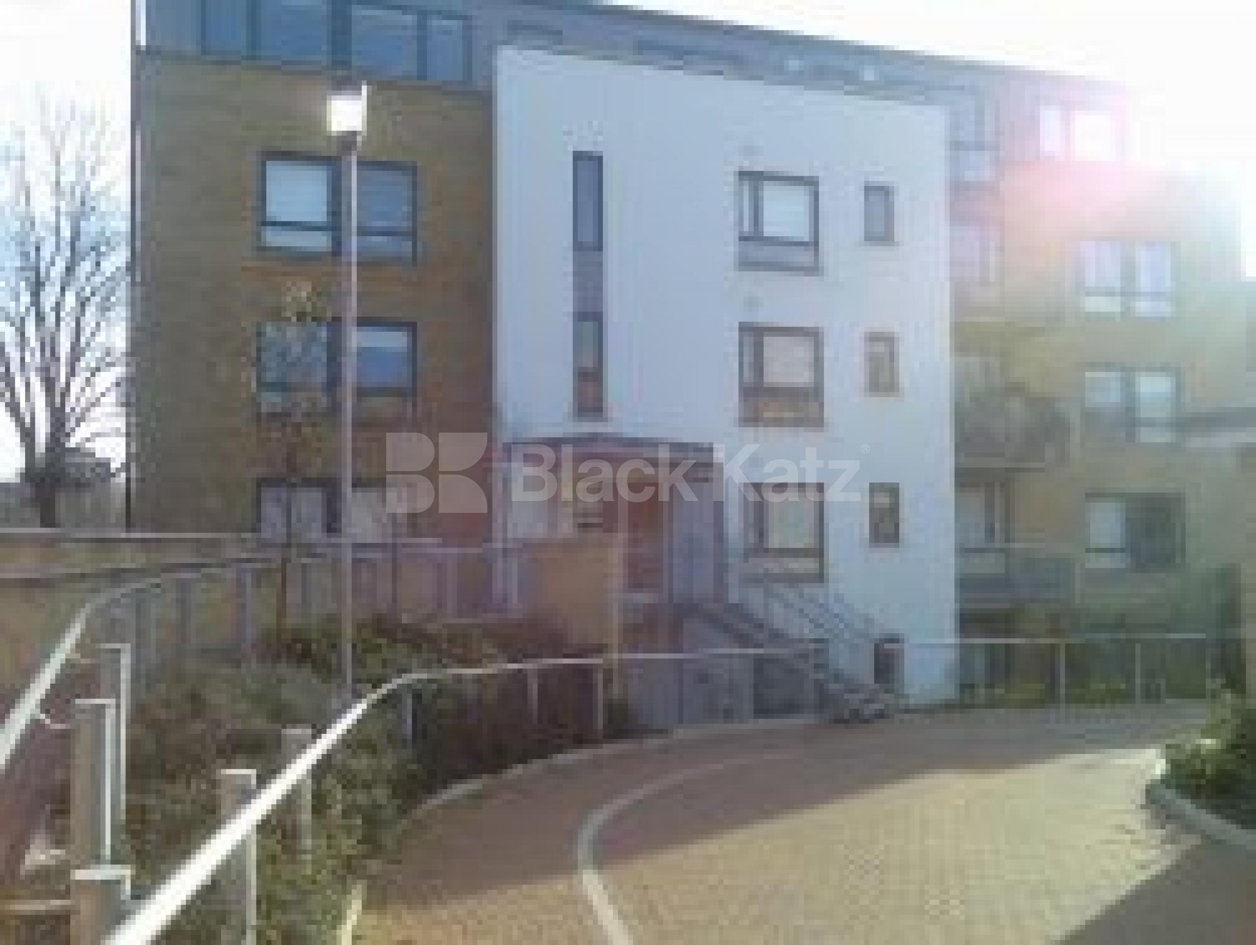 			2 Bedroom, 1 bath, 1 reception Flat			 Gopsall Street, HOXTON N1 N1