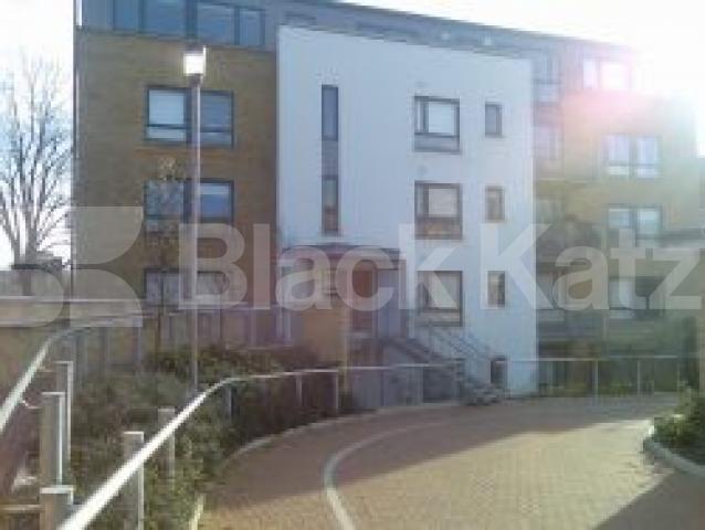 			2 Bedroom, 1 bath, 1 reception Flat			 Gopsall Street, HOXTON N1