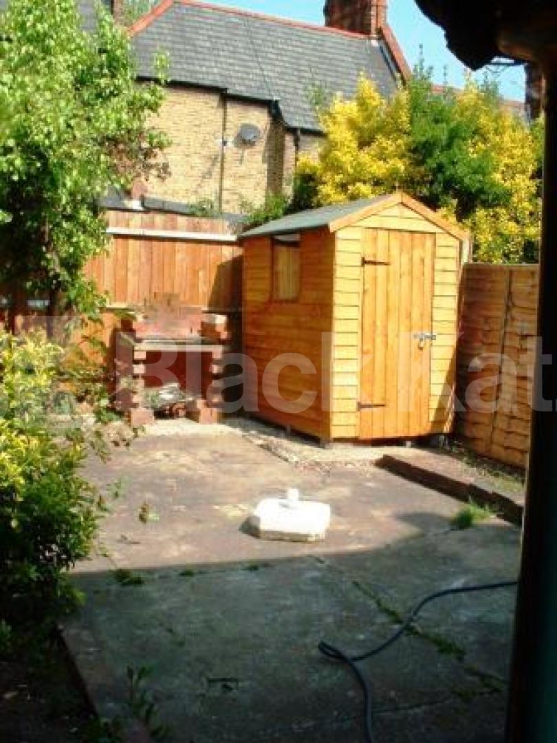 			Whole house!, 4 Bedroom, 1 bath, 1 reception Maisonette			 Farrant Avenue, WOOD GREEN