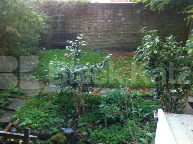 			NEW INSTRUCTION, 2 Bedroom, 1 bath, 1 reception Flat			 Camden Road, CAMDEN