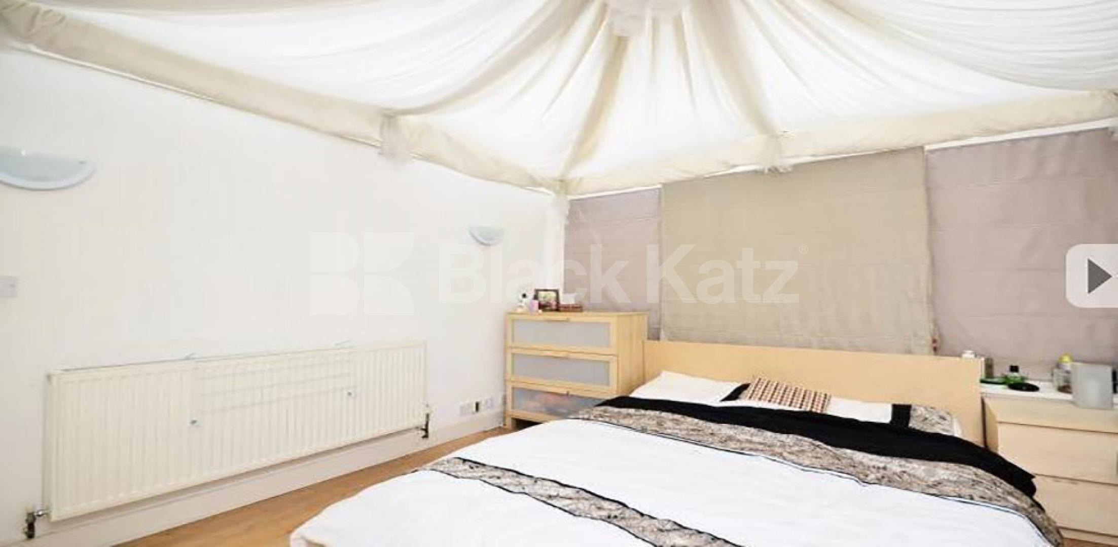 			NEW INSTRUCTION, 4 Bedroom, 1 bath, 1 reception Maisonette			 Grange Road, London Bridge / Bermondsey