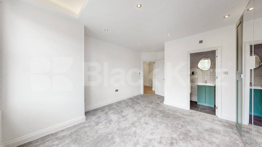 This beautifully renovated three-bedroom, two-bathroom apartment is ideally located on Sarre Road, NW2, at the West Hampstead end of the street, offering excellent access to the area's popular cafés, restaurants, shops, and transport links.Finished  Sarre Road, London, NW2,  London