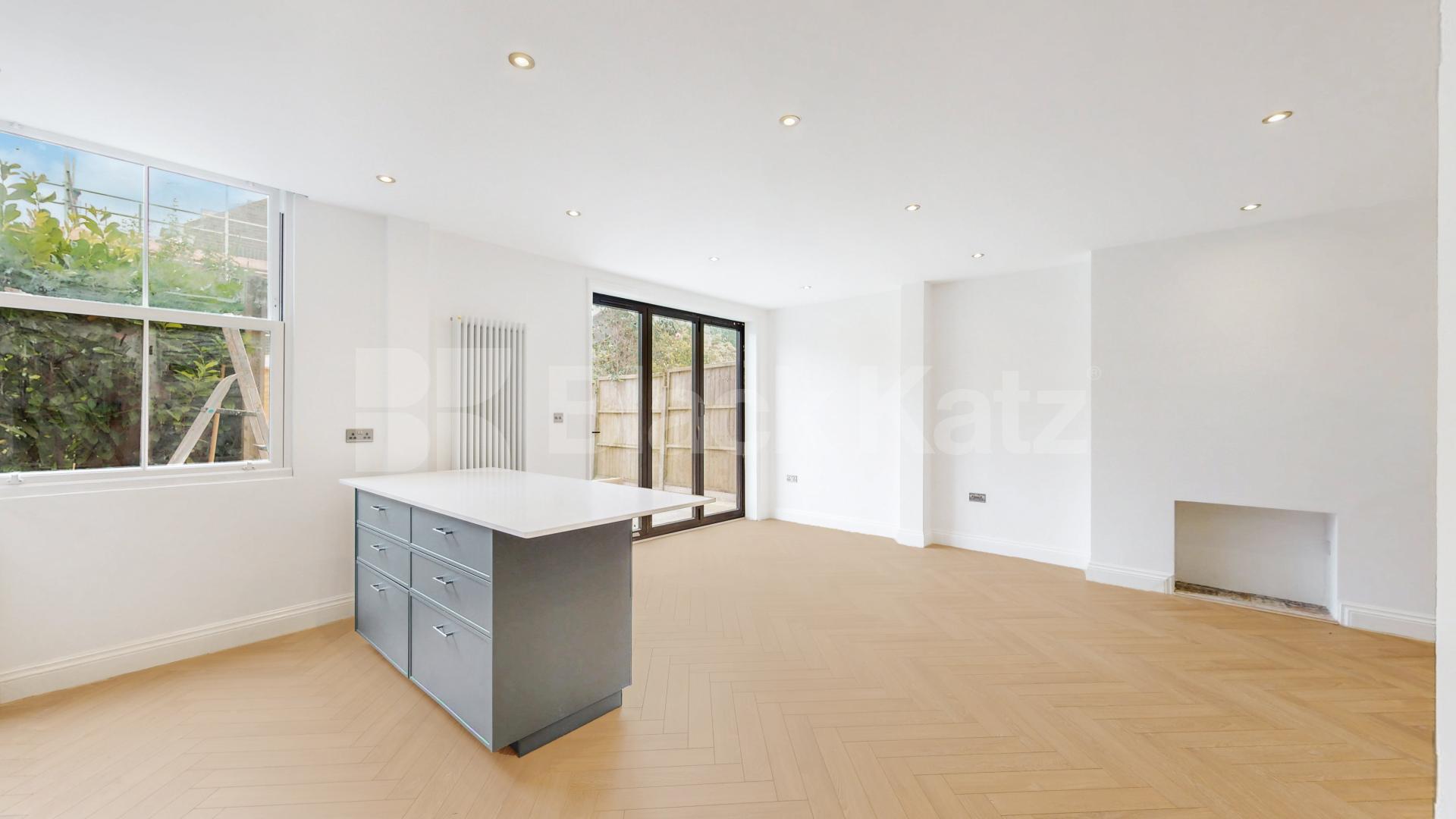 This beautifully renovated three-bedroom, two-bathroom apartment is ideally located on Sarre Road, NW2, at the West Hampstead end of the street, offering excellent access to the area's popular cafés, restaurants, shops, and transport links.Finished  Sarre Road, London, NW2,  London