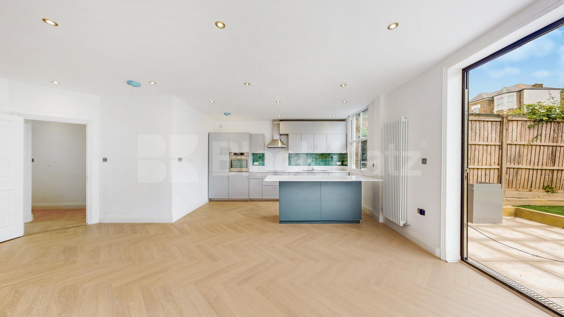 This beautifully renovated three-bedroom, two-bathroom apartment is ideally located on Sarre Road, NW2, at the West Hampstead end of the street, offering excellent access to the area's popular cafés, restaurants, shops, and transport links.Finished  Sarre Road, London, NW2,  London