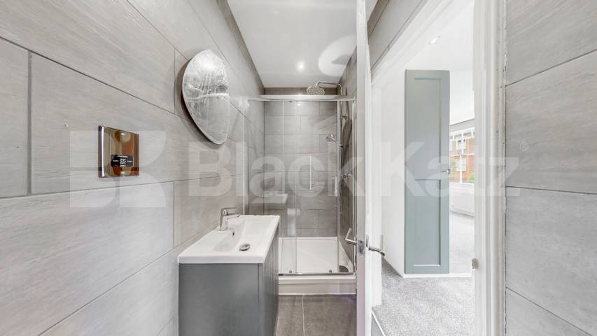 This beautifully renovated three-bedroom, two-bathroom apartment is ideally located on Sarre Road, NW2, at the West Hampstead end of the street, offering excellent access to the area's popular cafés, restaurants, shops, and transport links.Finished  Sarre Road, London, NW2,  London