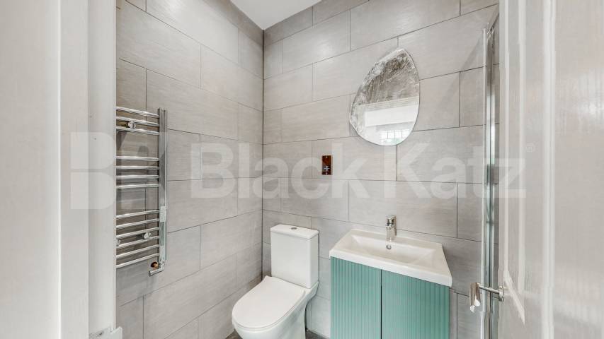 This beautifully renovated three-bedroom, two-bathroom apartment is ideally located on Sarre Road, NW2, at the West Hampstead end of the street, offering excellent access to the area's popular cafés, restaurants, shops, and transport links.Finished  Sarre Road, London, NW2,  London