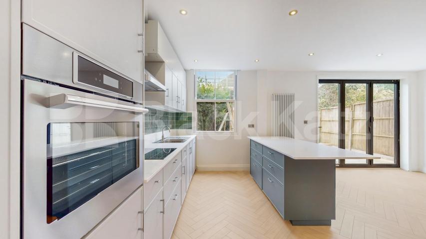 This beautifully renovated three-bedroom, two-bathroom apartment is ideally located on Sarre Road, NW2, at the West Hampstead end of the street, offering excellent access to the area's popular cafés, restaurants, shops, and transport links.Finished  Sarre Road, London, NW2,  London