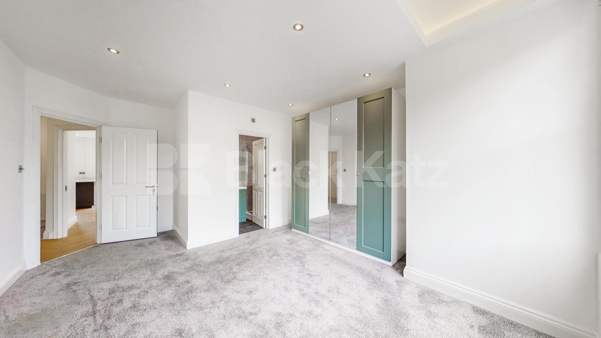 This beautifully renovated three-bedroom, two-bathroom apartment is ideally located on Sarre Road, NW2, at the West Hampstead end of the street, offering excellent access to the area's popular cafés, restaurants, shops, and transport links.Finished  Sarre Road, London, NW2,  London