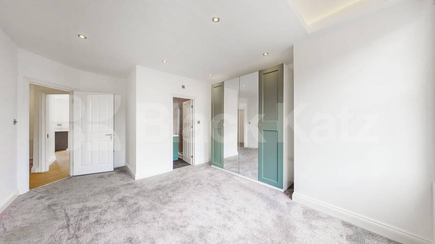 This beautifully renovated three-bedroom, two-bathroom apartment is ideally located on Sarre Road, NW2, at the West Hampstead end of the street, offering excellent access to the area's popular cafés, restaurants, shops, and transport links.Finished  Sarre Road, London, NW2,  London