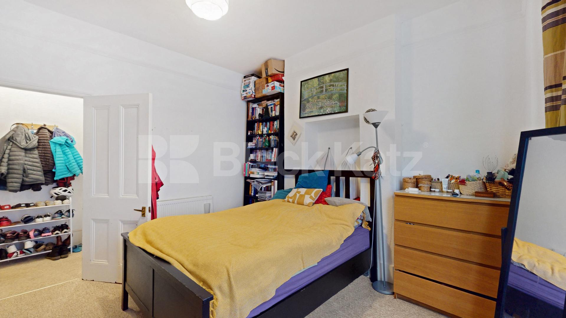 			2 Bedroom, 1 bath, 1 reception 			 Mackeson Road, London, NW3,  London