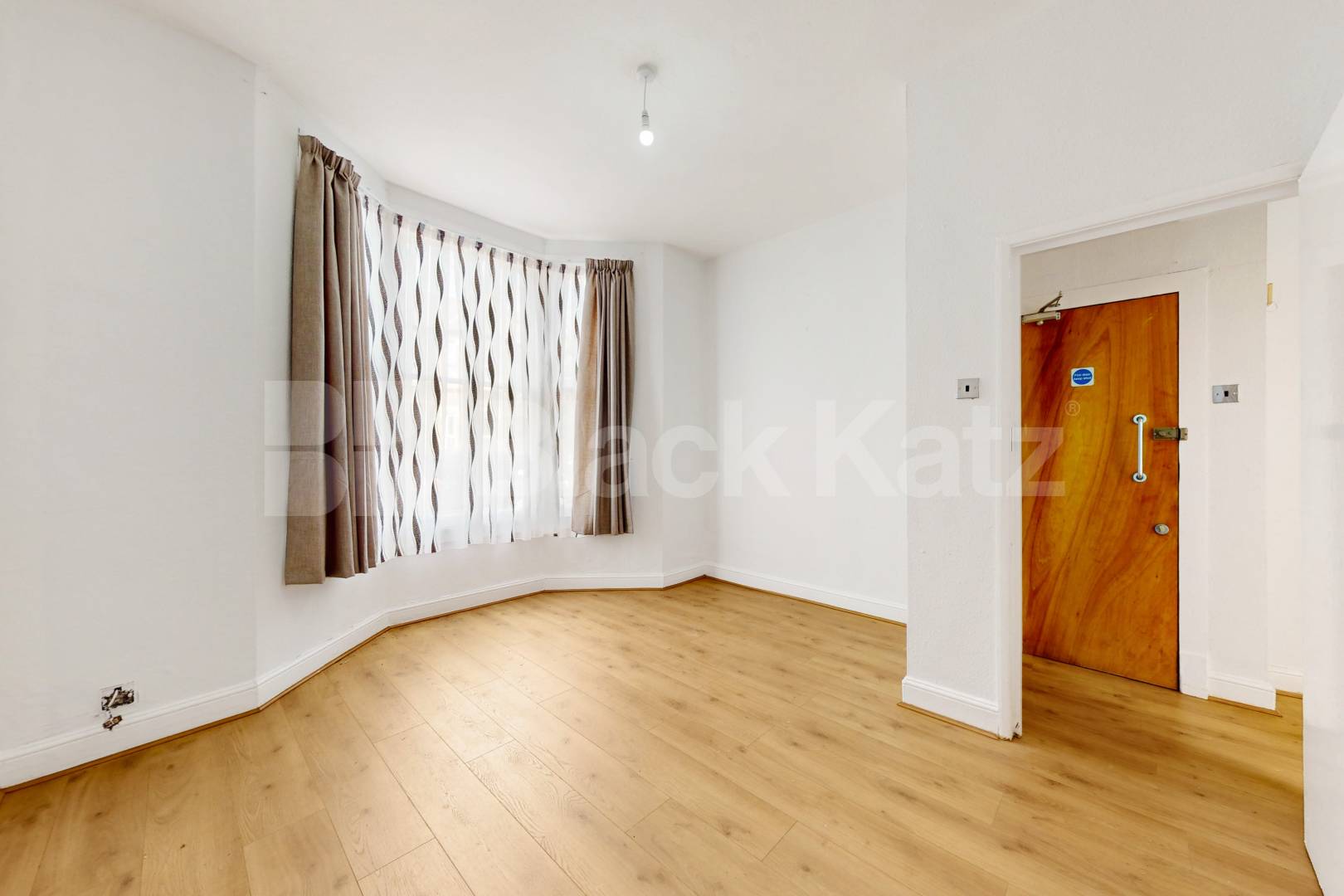 Newly Refurbished Two Bedroom Garden Flat Close to Turnpike Lane Station Sydney Road, Turnpike Lane 