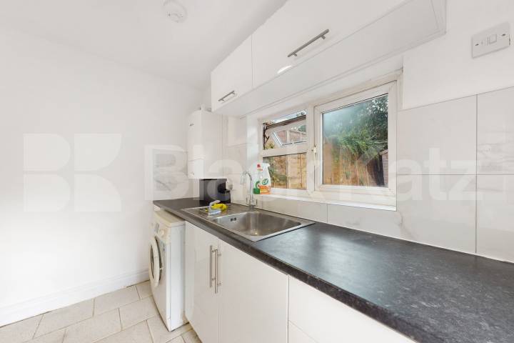 Newly Refurbished Two Bedroom Garden Flat Close to Turnpike Lane Station Sydney Road, Turnpike Lane 