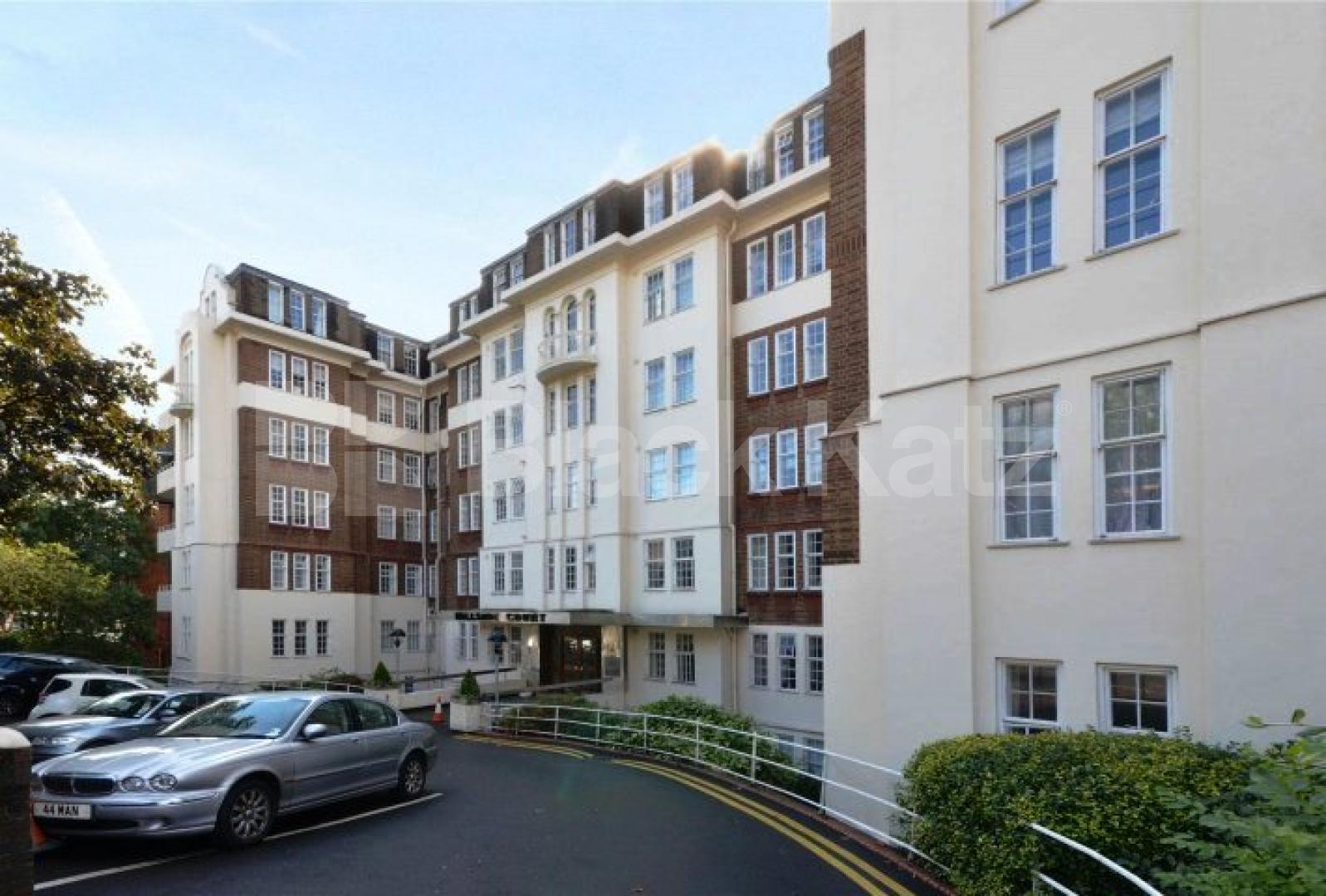 Recently refurbished two double bedroom property set in mansion bulding  Finchley Road, Finchley Road 