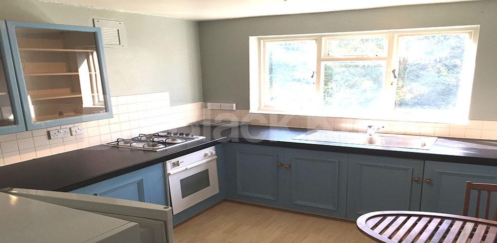 			COMMUNAL GARDEN!, 2 Bedroom, 1 bath, 1 reception Flat			 Hartham Road, CALEDONIAN ROAD