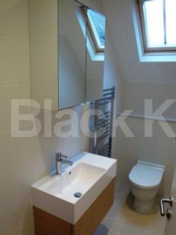 			MUST SEE!!!, 2 Bedroom, 1 bath, 1 reception Flat			 Ferncroft Gardens, HAMPSTEAD