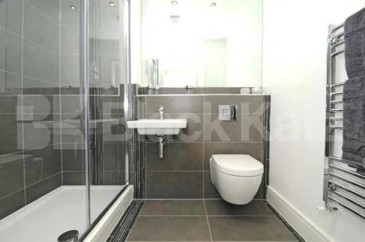 			4 Bedroom, 1 bath, 1 reception House			 Hazel Mews , TURNPIKE LANE / SEVEN SISTERS