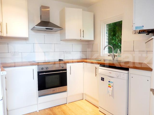 			Studio Apartment, 1 bath, 1 reception Flat			 Harvard Road, Chiswick