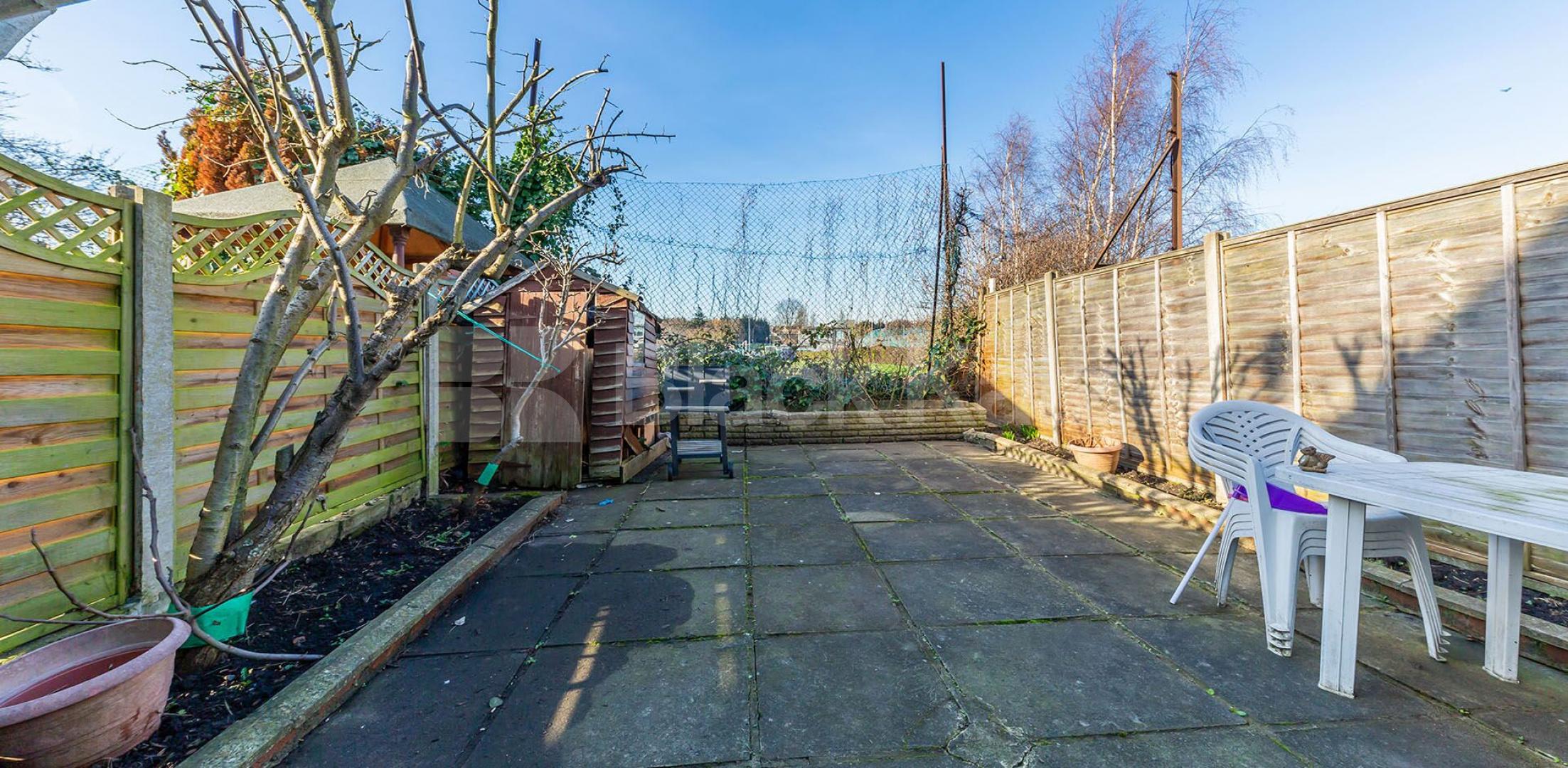 			3 bedroom House, 3 Bedroom, 1 bath, 1 reception House			 Stirling Road, WOOD GREEN