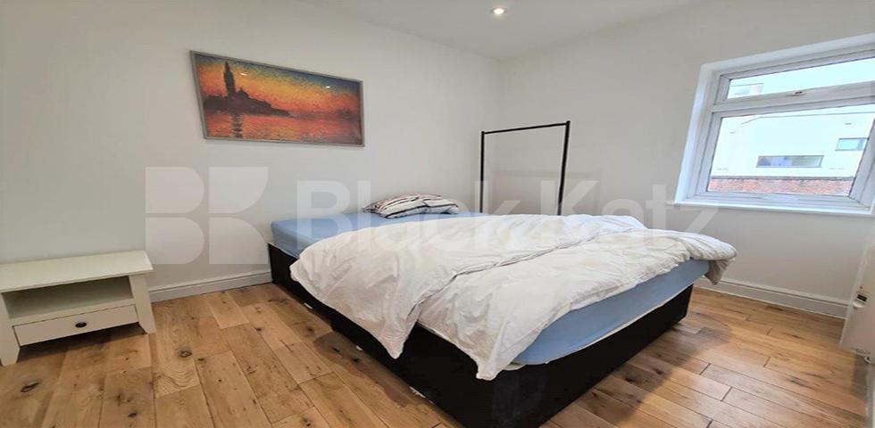 			NEW INSTRUCTION!, 2 Bedroom, 1 bath, 1 reception Flat			 Parkway, CAMDEN