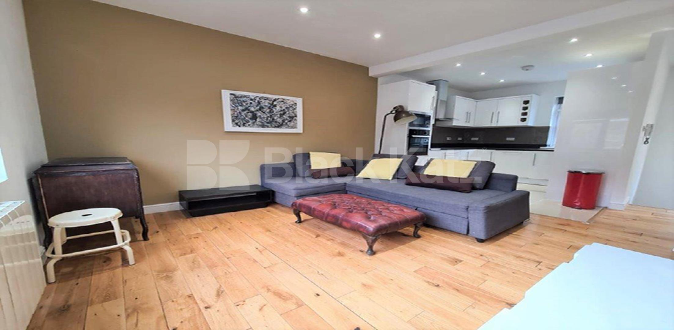 			NEW INSTRUCTION!, 2 Bedroom, 1 bath, 1 reception Flat			 Parkway, CAMDEN