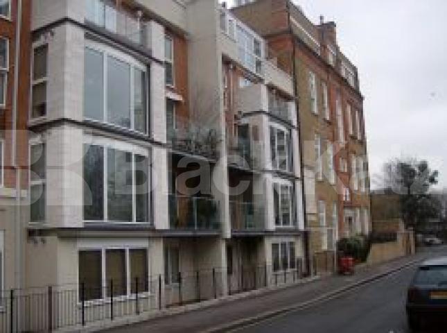 			LET, 2 Bedroom, 1 bath, 1 reception Flat			 The Academy, Lawn Lane, Vauxhall