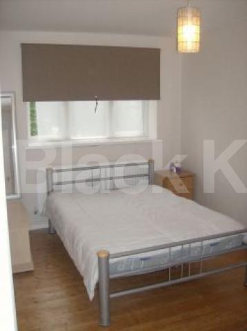 			NEW INSTRUCTION, 3 Bedroom, 1 bath, 1 reception Flat			 Southwark Park Road, Bermondsey