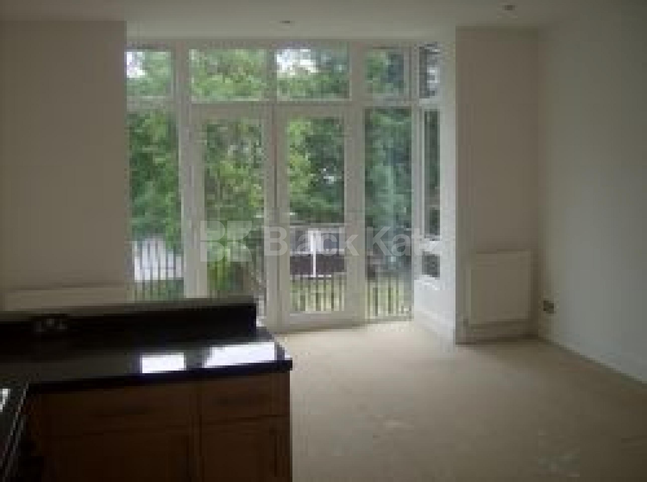			2 Bedroom, 1 bath, 1 reception Flat			 Stanthorpe Road, Streatham SW16