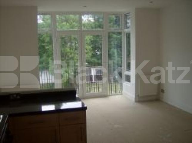 			2 Bedroom, 1 bath, 1 reception Flat			 Stanthorpe Road, Streatham