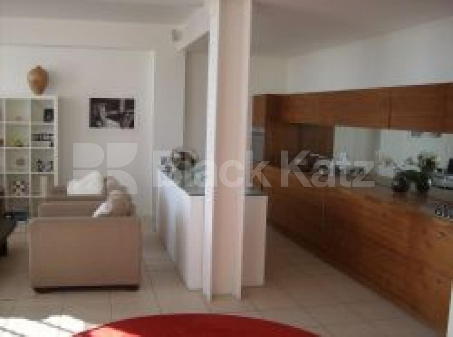 			LET., 2 Bedroom, 1 bath, 1 reception Flat			 Jam Factory, Green Walk, London Bridge