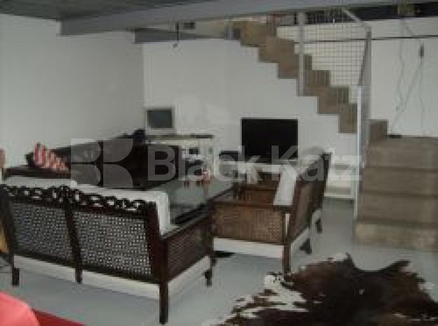 			2 Bedroom, 1 bath, 1 reception Apartment			 Lower Marsh, Waterloo