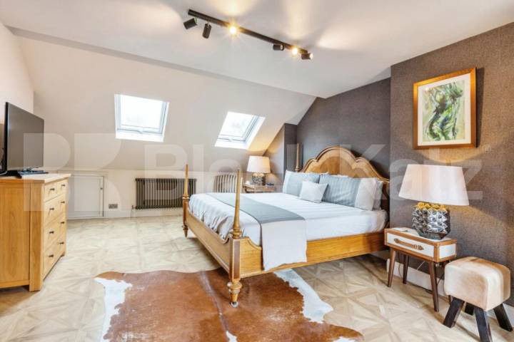 Spacious 3-Bedroom Apartment | 2 Bathrooms | Open-Plan Living Hermitage Road, Haringey