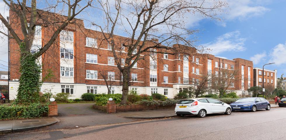 			Studio Apartment, 1 bath, 1 reception Apartment			 Belsize Grove, BELSIZE PARK