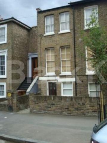 			1 Bedroom, 1 bath, 1 reception Flat			 Buckingham Road, ISLINGTON