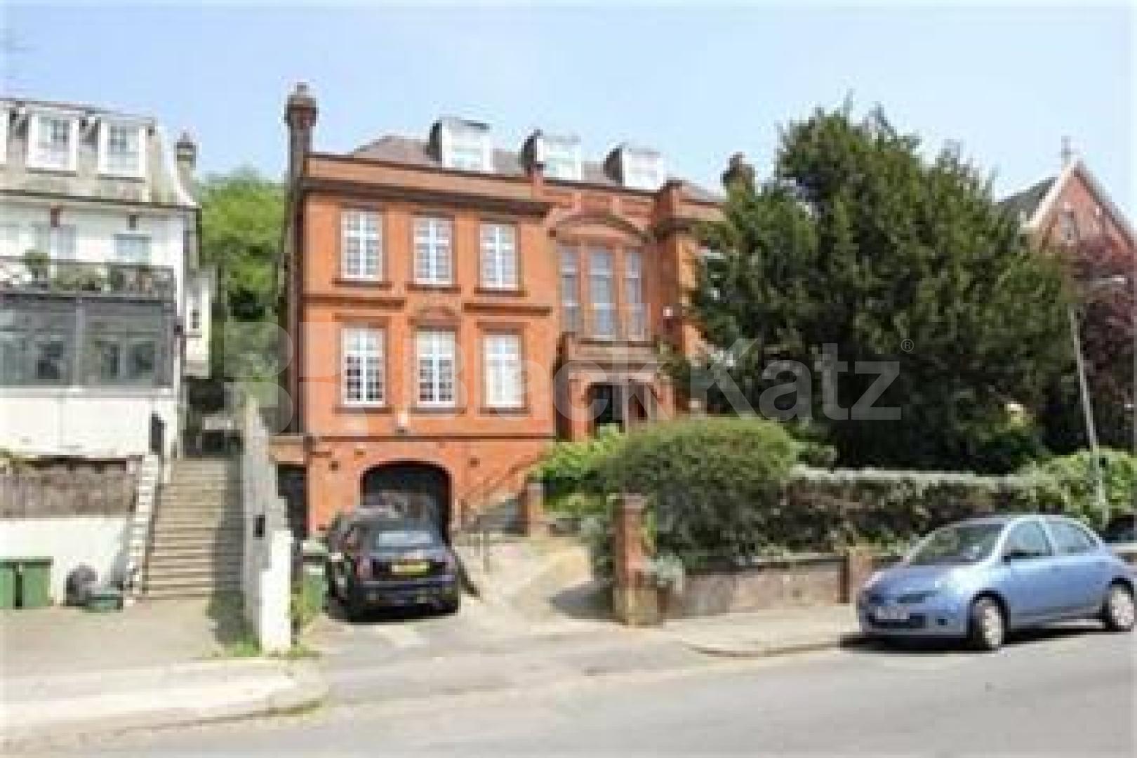 			Stunning loft style Penthouse, 2 Bedroom, 1 bath, 1 reception Penthouse			 Lindfield gardens, HAMPSTEAD