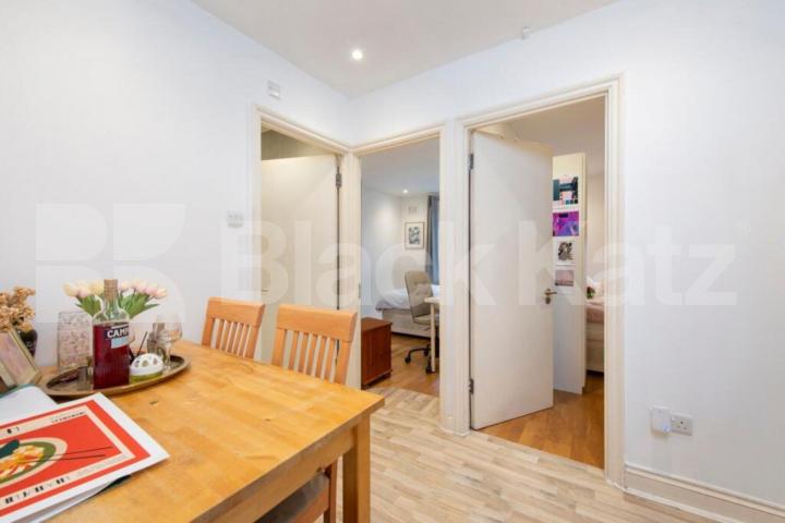 Spacious three double bedroom flat set within a period building on Holloway Road Holloway Road, Archway