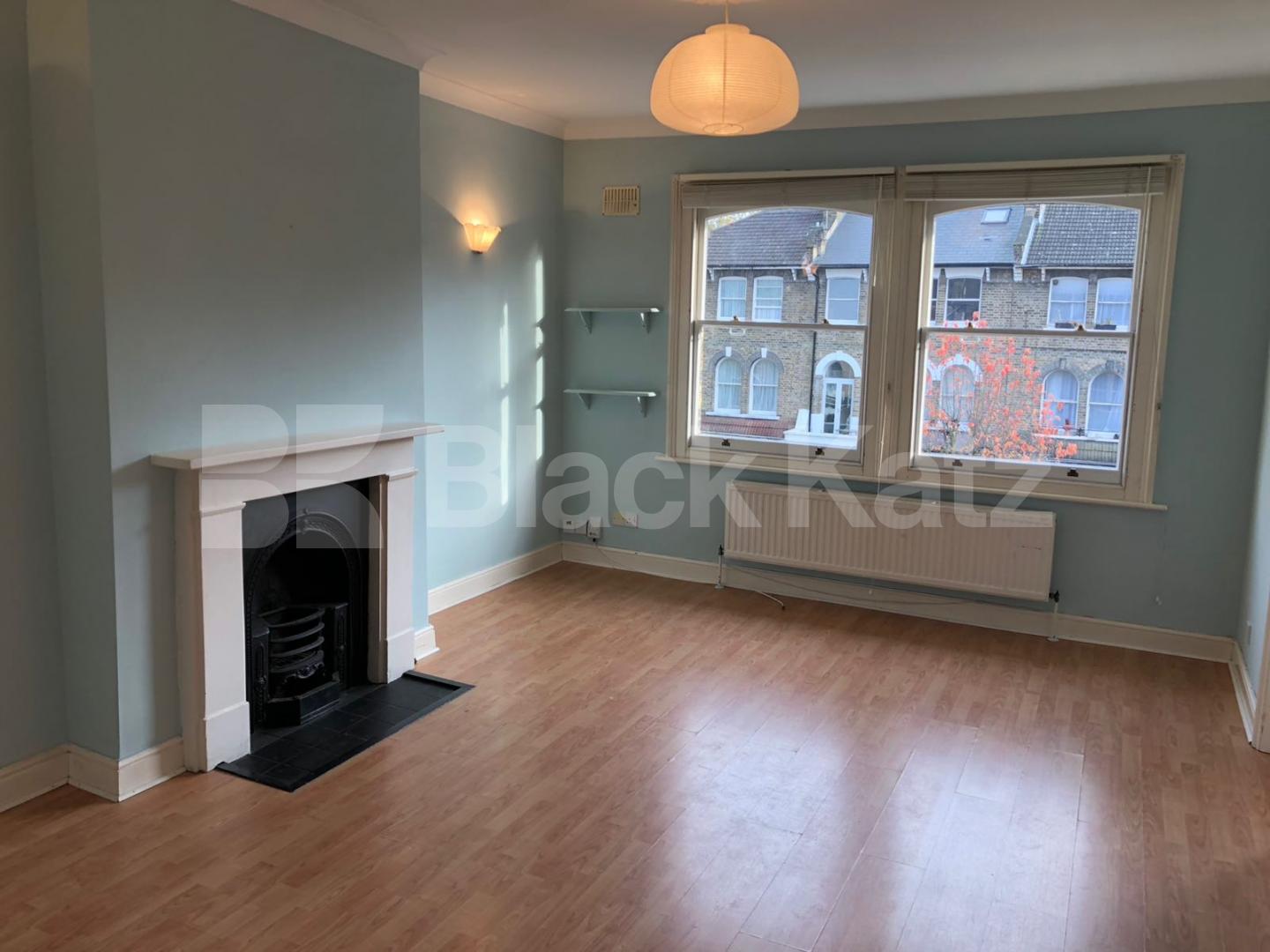 			BEAUTIFUL TWO BEDROOM TOP FLOOR FLAT , 2 Bedroom, 1 bath, 1 reception Flat			 Anson Road, TUFNELL PARK-HOLLOWAY