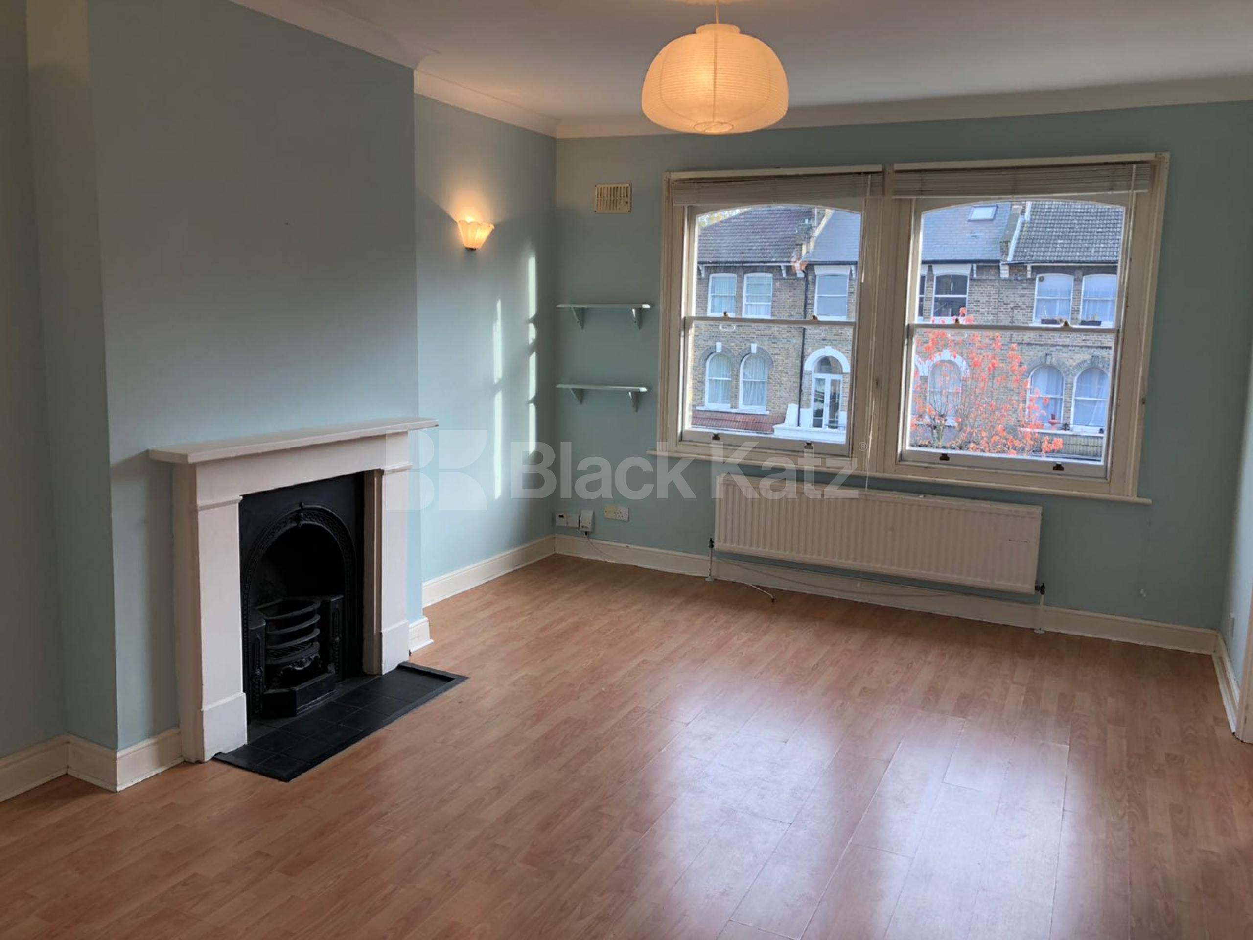 			BEAUTIFUL TWO BEDROOM TOP FLOOR FLAT , 2 Bedroom, 1 bath, 1 reception Flat			 Anson Road, TUFNELL PARK-HOLLOWAY N7
