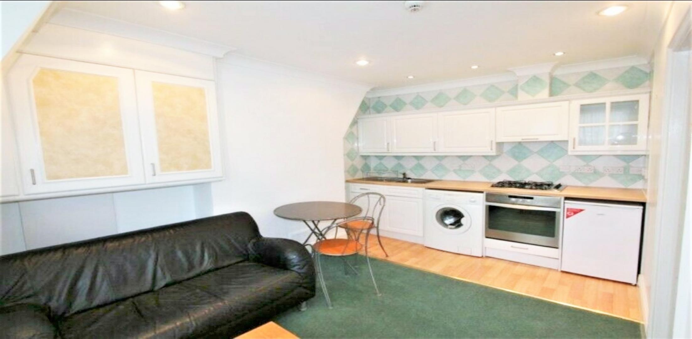 			WATER RATES INCLUDED, 1 Bedroom, 1 bath, 1 reception Flat			 Howitt Road, BELSIZE PARK