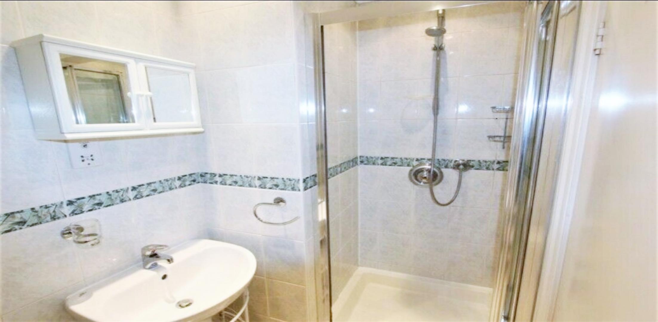 			WATER RATES INCLUDED, 1 Bedroom, 1 bath, 1 reception Flat			 Howitt Road, BELSIZE PARK