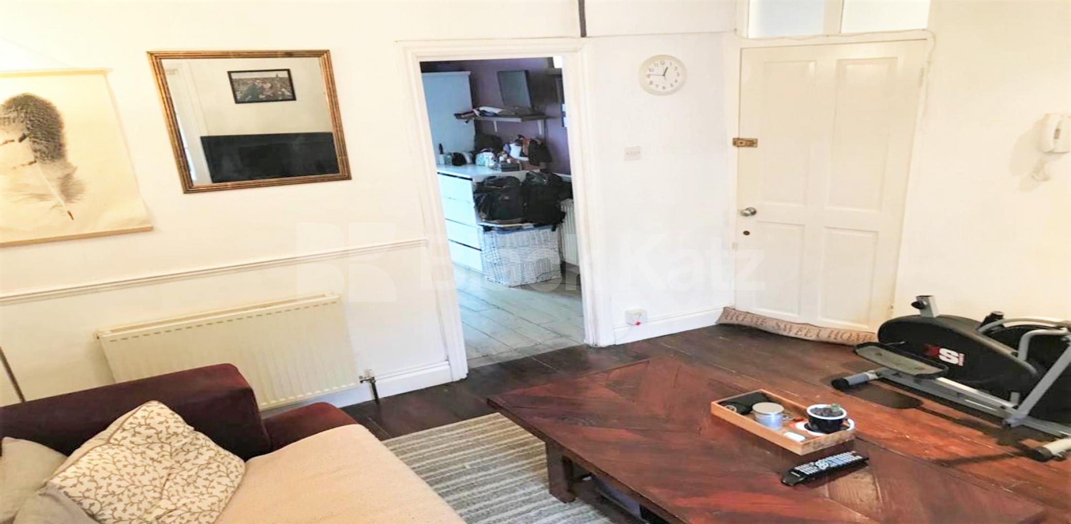 			PRIVATE GARDEN, 1 Bedroom, 1 bath, 1 reception Ground Floor Flat			 Redmore Road, HAMMERSMITH