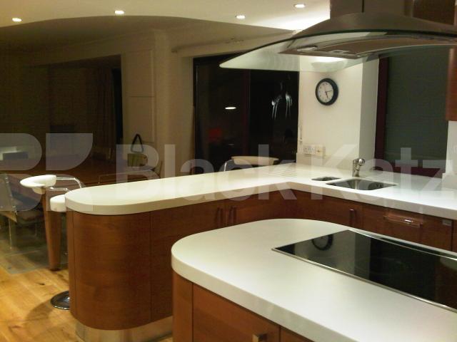 			NEW INSTRUCTION, 3 Bedroom, 1 bath, 1 reception Flat			 William Morris Way, Fulham/Chelsea