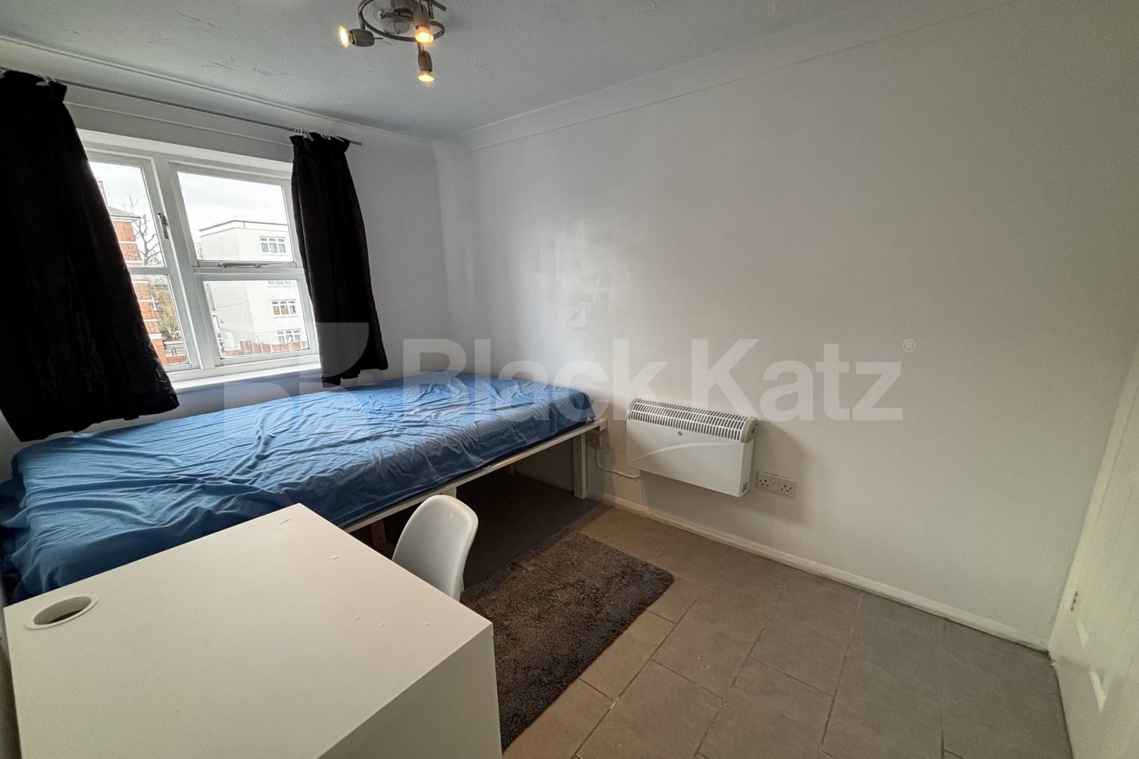 Duplex apartment flooded with natural light and very good storage Cadet Drive , Bermondsey