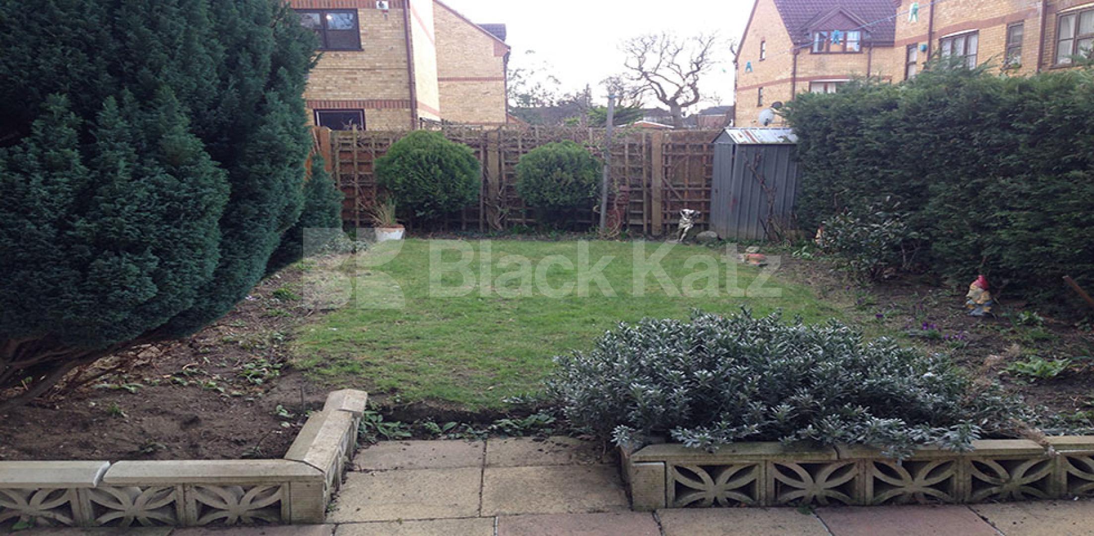 			NEW INSTRUCTION, 4 Bedroom, 1 bath, 1 reception House			 Birkwood Close , Clapham Park