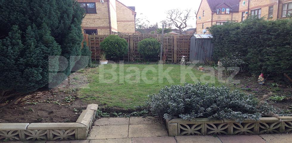 			NEW INSTRUCTION, 4 Bedroom, 1 bath, 1 reception House			 Birkwood Close , Clapham Park