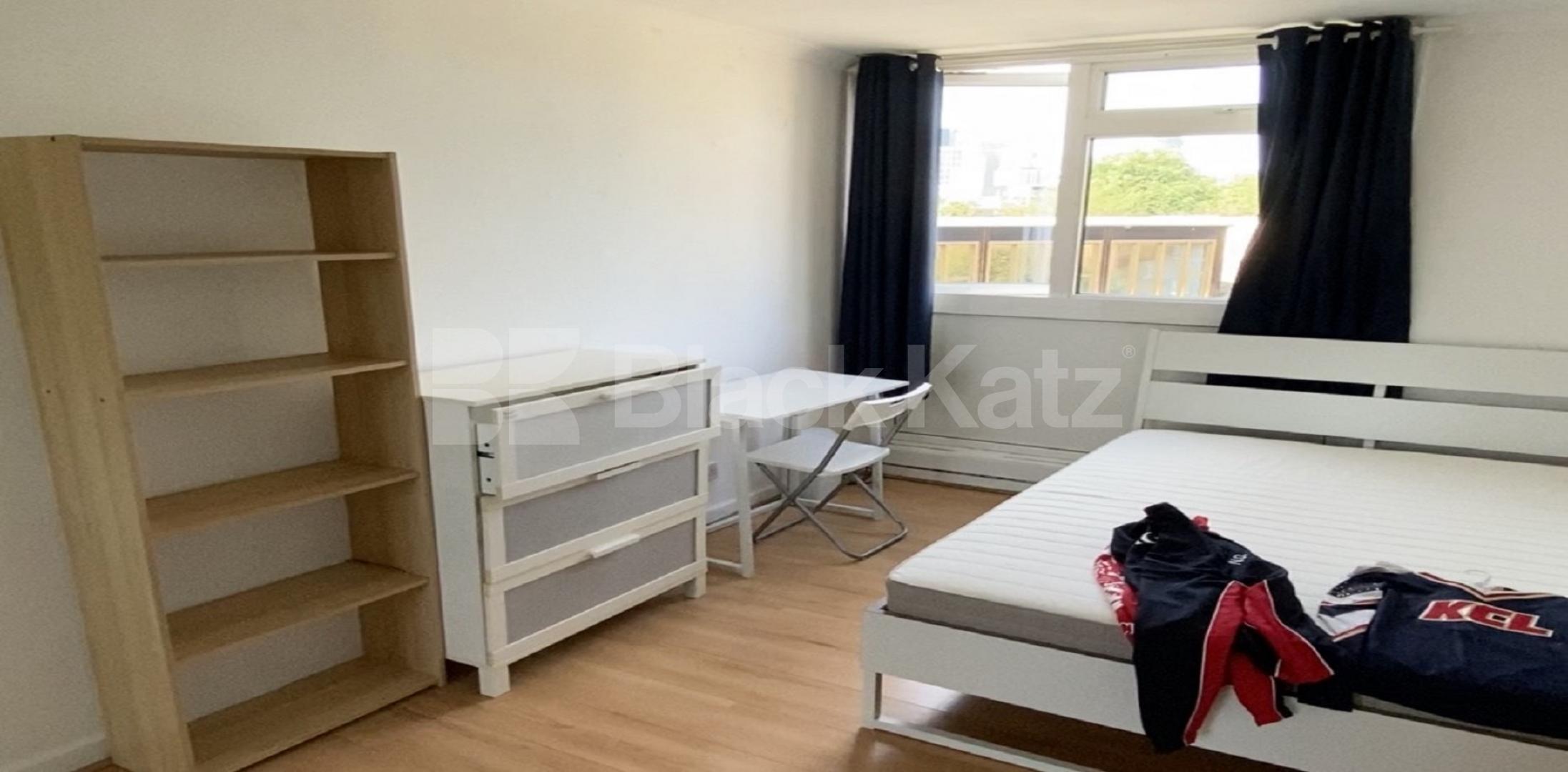 Superbly located duplex apartment with balcony  Culpepper Court Kennington Road , Lambeth North/Kennington 