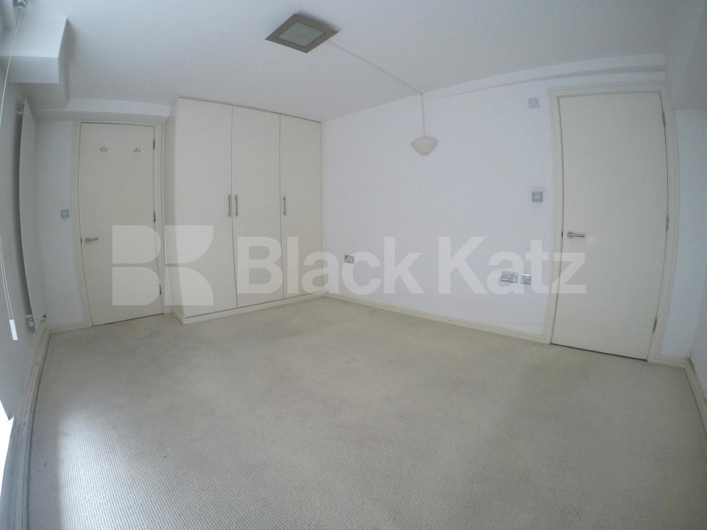 			NEW INSTRUCTION , 2 Bedroom, 1 bath, 1 reception Ground Floor Flat			 Shad Thames, Tower Bridge